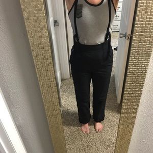 Pantagonia Black Womens Bibs size 8